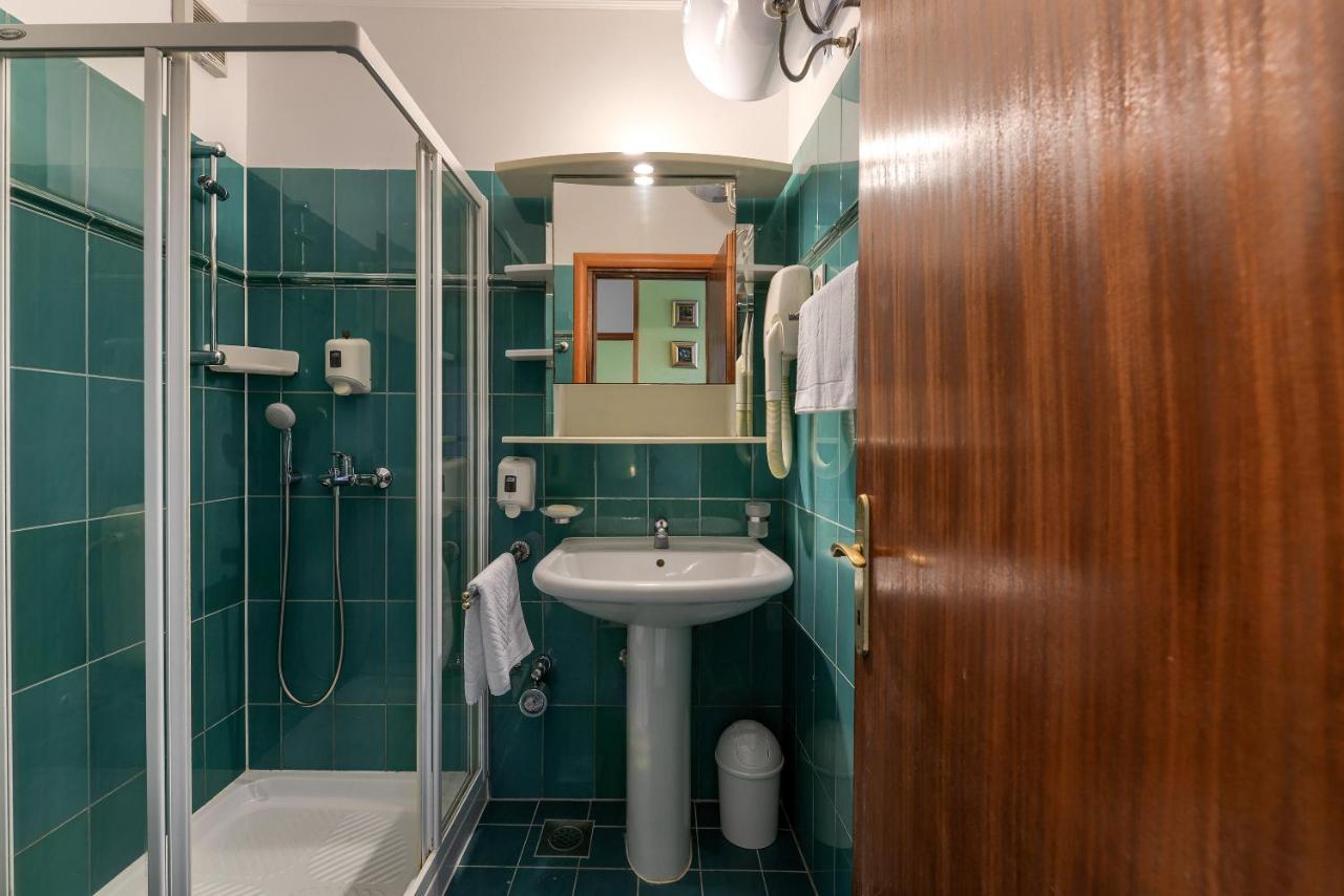 Olive Maris Apartment Петркане Екстериор снимка