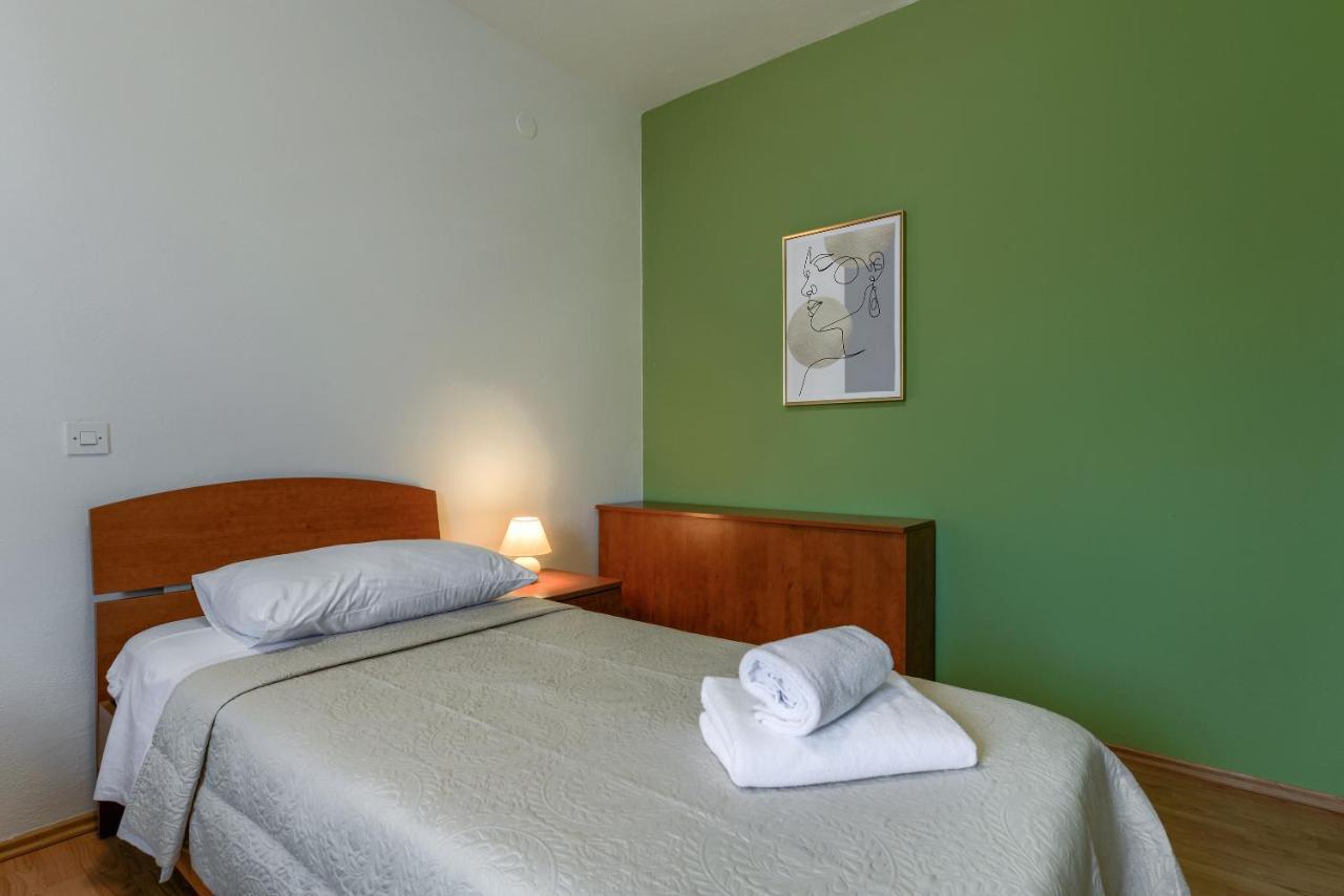 Olive Maris Apartment Петркане Екстериор снимка