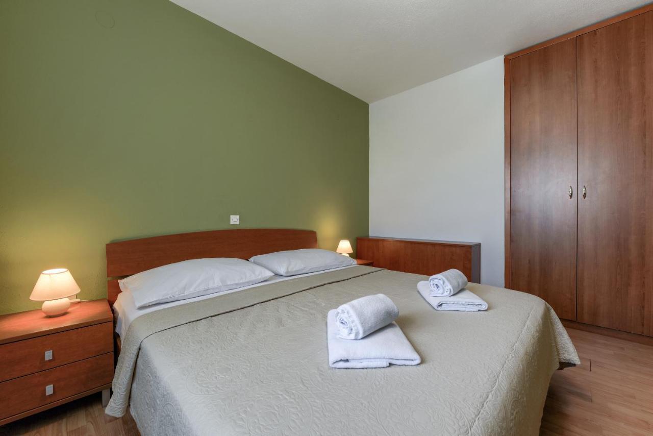 Olive Maris Apartment Петркане Екстериор снимка