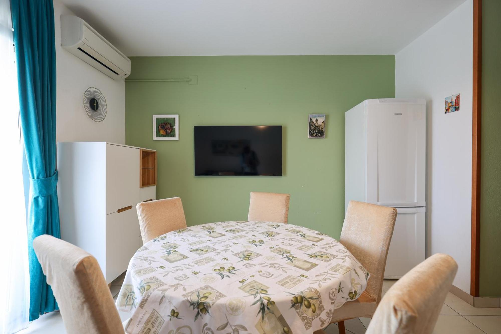 Olive Maris Apartment Петркане Екстериор снимка