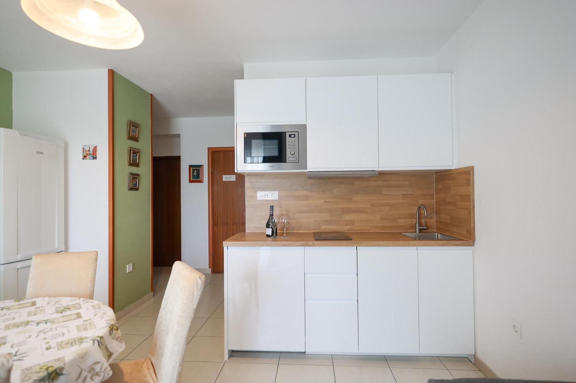 Olive Maris Apartment Петркане Екстериор снимка
